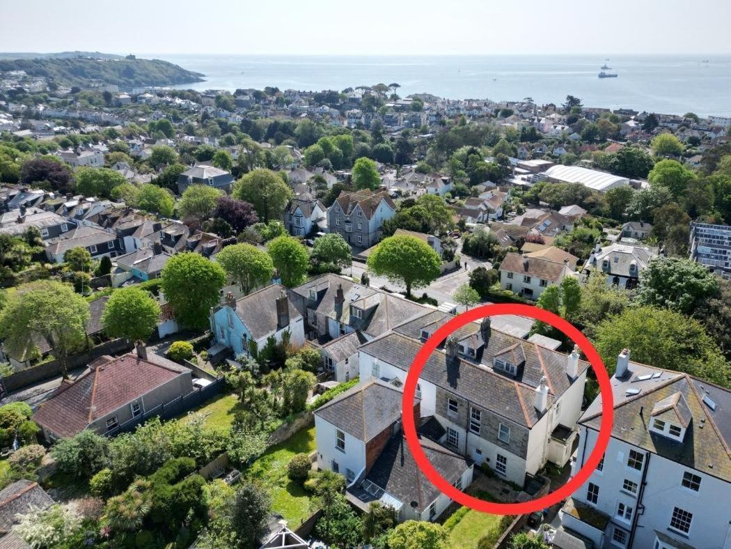 Pendennis - Bright Victorian Flat, Sea Views & Close To Beach Falmouth Exteriör bild